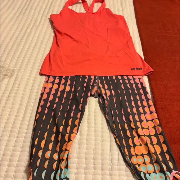 Trina Turk Recreation Heart Cut-Out Leggings - Picture 6 of 7